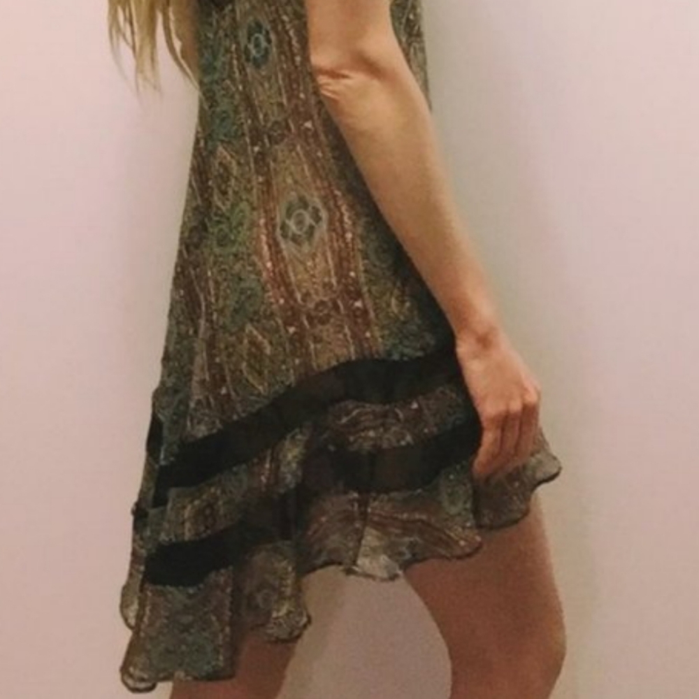 VICTORIA'S SECRET - Green Paisley with Lace Slip